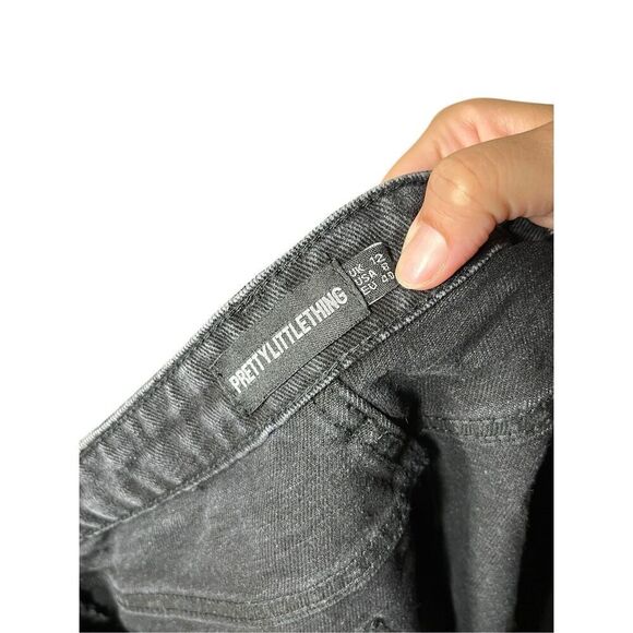 Pretty Little Thing High Rise Distressed Black Wash Shorts Size 8 - Picture 5 of 7
